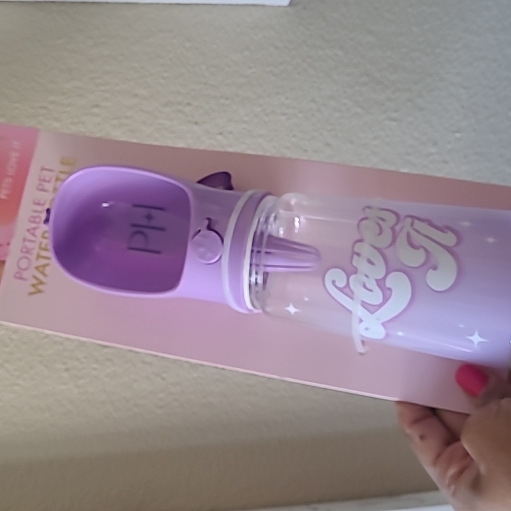 Paris Hilton LOVES IT Purple Portable Pet Water Bottle